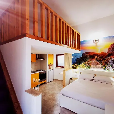 Guru House * Milazzo